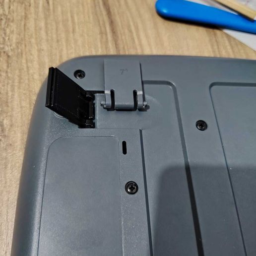 WhatsApp-Image-2025-12-23-at-14.30.03.jpeg Soporte para el teclado Logitech MK330