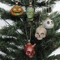 6-full-tree-shot-all-5-together.jpg Horror Themed Decorations