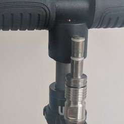 IMG_20200819_123225.jpg Zip tie attached hose holder for the FX 4 Stage PCP Air Pump or identical Gehmann M100 4-Kolben Pressluftpumpe
