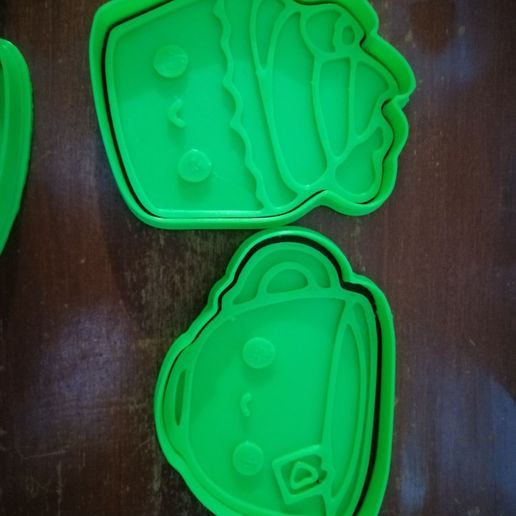 tea cup and cupcake cutter 3D model