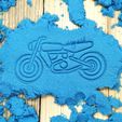 moto 2.jpg 3 MOTORCYCLES - SET OF MOTORBIKE BISCUIT CUTTERS. SHORT FONDANT MASS AND VEHICLE CLAY - 8-10cm