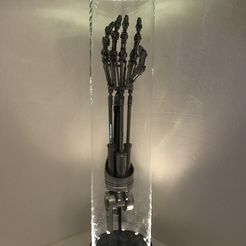 e78ba5dc20f9c9dcbb8fffea32db0fbf_display_large.JPG DIY Life-Size Terminator Arm Lamp