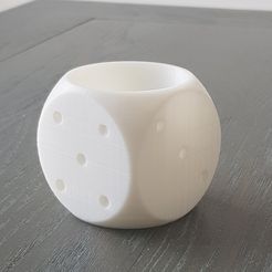 20190109_141950.jpg Fichier STL pot à crayons dés・Design pour imprimante 3D à télécharger