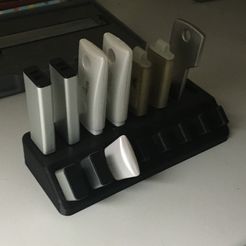 USB Stick Holder 2-2.jpg Free STL file USB Stick Holder・3D printable model to download