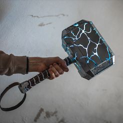 IMG_4606.jpg Martillo Mjolnir (Amor y Trueno)
