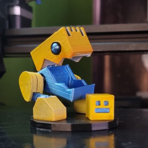 3d-geometry-dash-robot-3d-print.jpg Articulated 3D geometry dash dinosaur-like default robot, it even opens its mouth!