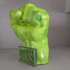 Immagine-WhatsApp-2023-11-19-ore-12.50.24_3b8cf7c1.jpg Modèle 3D du poing de Hulk prêt pour l'impression merveille Modèle d'impression 3D Low-poly