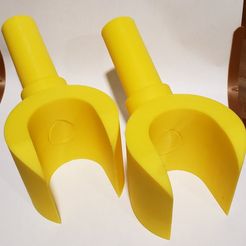 👐 Play Yellow Toy Hand & Maracas 🥁