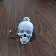 dd70a539-1bf0-4758-9c0a-ea9102cb7632.jpg Skull keychain