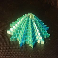 20220718_193618-1small.jpg Fichier STL gratuit Cigare Snuffer Pyramid Bicolor cigarillo・Modèle à télécharger et à imprimer en 3D, HundredAcreWeeds