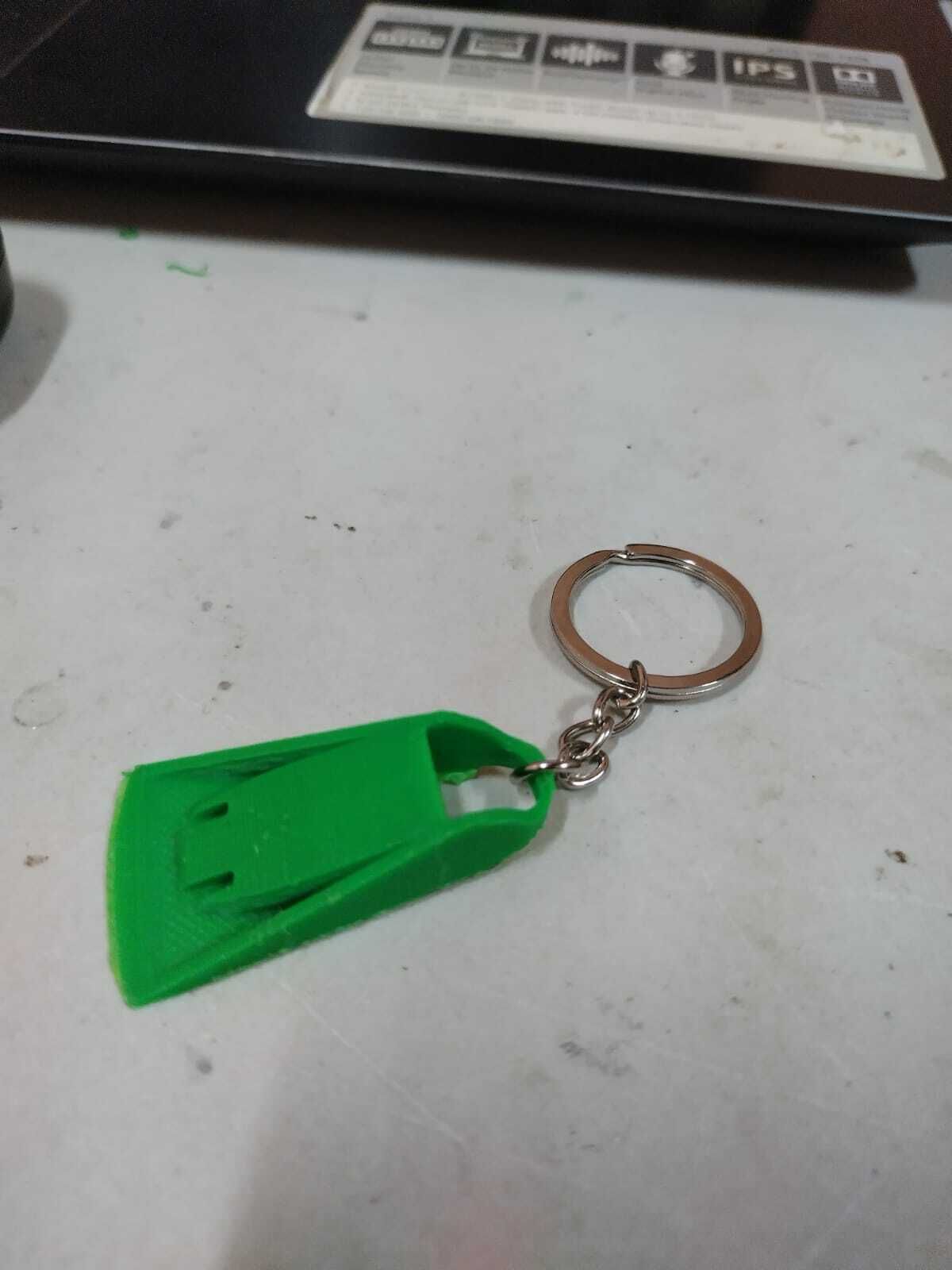 STL file diving fins keychain // diving fins keychan・Model to download and 3D print・Cults