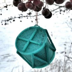 Ornament_Pic2_display_large.jpg Free STL file Drum Ornament・3D print design to download