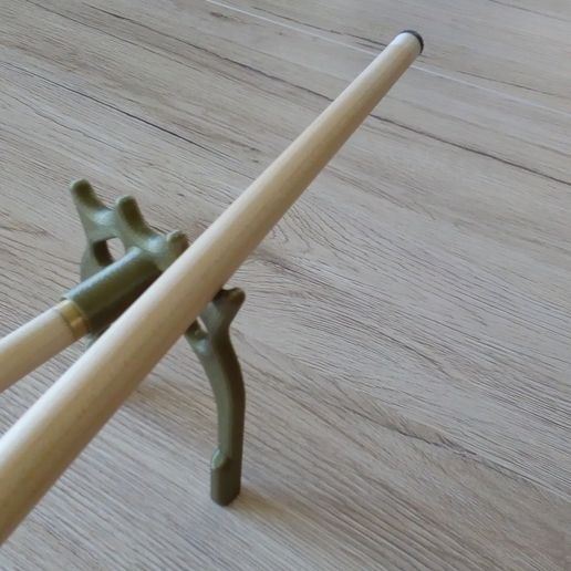 P00618-142626.jpg Стойка для бильярда