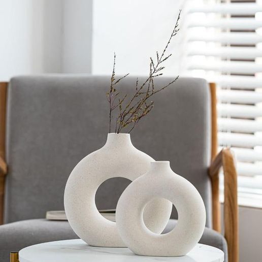 2.jpeg NORDIC CIRCULAR HOLLOW VASE / NORDIC CIRCULAR HOLLOW VASE