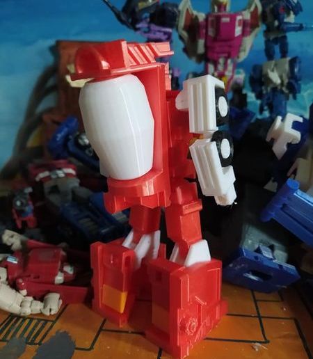 239825208_6519727518045287_3787014905040599718_n.jpg Sixbuilder-Aufrüstsatz für Tim Yeung Devastator