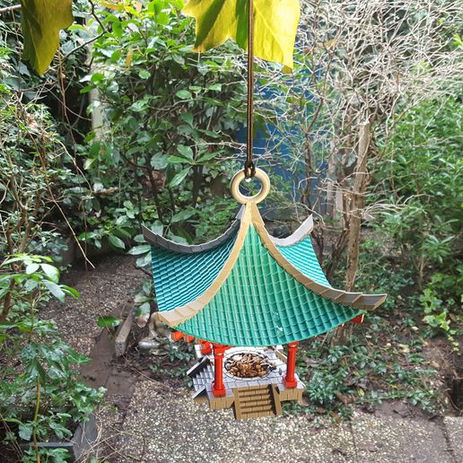 2.jpg Mangeoire d'oiseaux en forme de temple aérien japonais