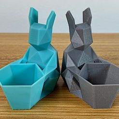Low-Poly-Easter-Bunny-Resin-and-FDM-Prints.jpg Low Poly Easter Bunny Remix