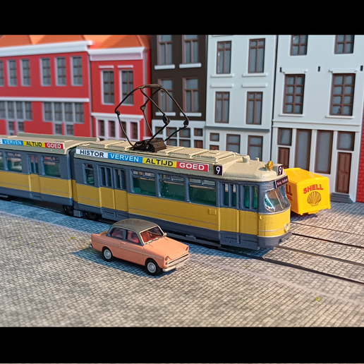Rotterdam Düwag Tram in H0 (single-articulated)