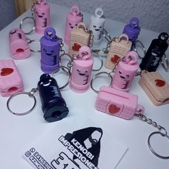 WhatsApp-Image-2021-08-28-at-21.07.44.jpeg STL file Blister breaker key ring in the shape of a band-aid and syringe・3D printing model to download