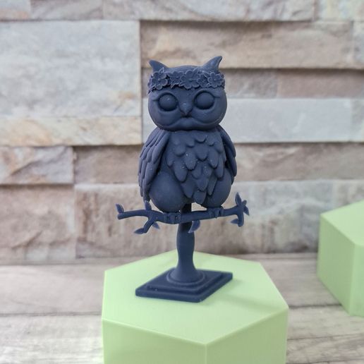 Cute owl with flower headband 3D model