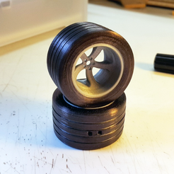 Capture_d_e_cran_2016-08-19_a__16.40.26.png Archivo STL gratis Wheel - rueda y el neumático - neumáticos・Diseño imprimible en 3D para descargar