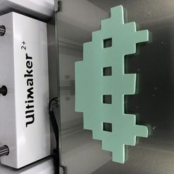 IMG_2482.jpg STL-Datei Space invaders: shuttle kostenlos・3D-Drucker-Modell zum herunterladen