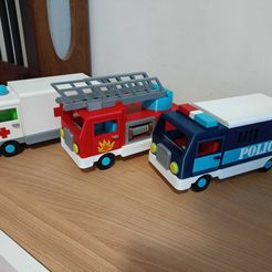p5.jpg STL file 3 Trucks pack Ambulance,Fire Truck and Police car・Template to download and 3D print