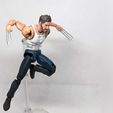 011.jpg wolverine action figure