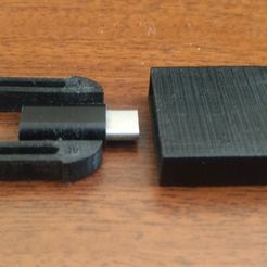 image.png 3D file The ClipBox Keychain・3D printable model to download