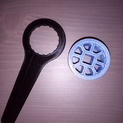 01.jpg Archivo STL gratuito Llave y casquillo de plato Shimano Ø 44 16 dientes・Design para impresora 3D para descargar