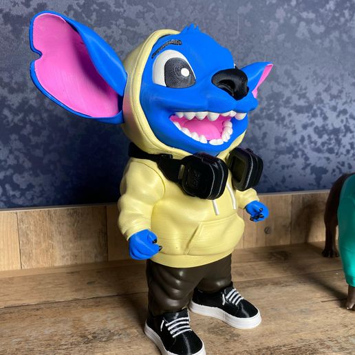 Изображение-WhatsApp-2025-04-05-в-23.11.43_0649e573.jpg Stitch Urban vibes