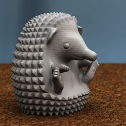 hedgehogSitting_01.jpg Free STL file hedgehog sitting・3D printing idea to download