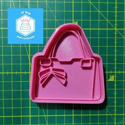 3d411358bf3d4432c5a3bc1c9cb110e9af88c25923a712e1d569b3d0d79e0458128931.jpg cortante barbie
