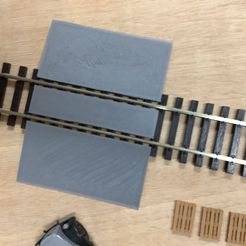 Foto1.jpg Archivo STL Paso a nivel vía 0 1:45 para carril recto LENZ PECO・Modelo de impresora 3D para descargar