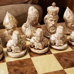 Beige-Set-2.jpg Classic Sculptures Chess Set