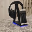 20200712_2134274.jpg Headset / smartphone holder with induction charger