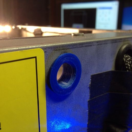 5feef7e7.jpg Solidoodle filament bushing