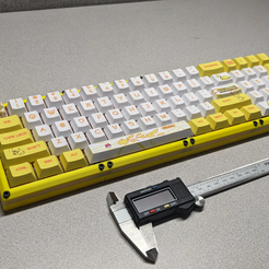 pxl_20230921_122100380.png STL-Datei MECHANISCHE TASTATUR - 60% PLUS ZIFFERNBLOCK kostenlos・3D-Druckvorlage zum Herunterladen