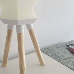 IMG_4621_preview_featured.jpg Poyhedral Lamp