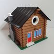 LOG CABIN BIRDHOUSE