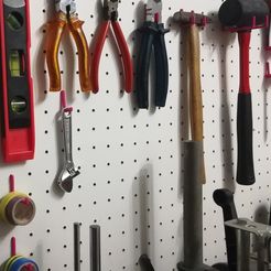 c333f7636c20c6ed35ba19fe4573bc69_display_large.jpg Customizable Pegboard Hooks