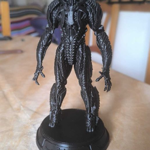 Robot Lost in Space / Perdidos en el Espacio – High Detail 3D Printable Figure STL