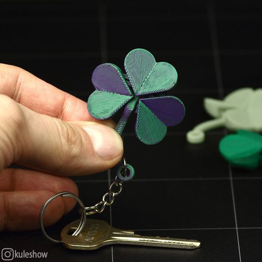 IMG_8473.jpg Flexible Shamrock Keychain ☘️