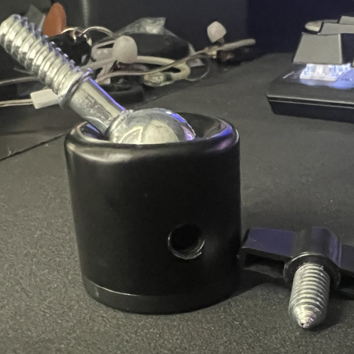 image_2024-07-28_175842877.png Projector wall mount