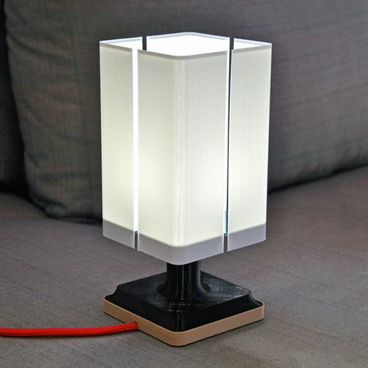 lampada-valeria.jpg Valeria Lamp