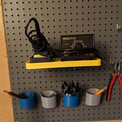 IMG_20190722_063538.jpg Free STL file Pegboard Shelf・3D printable model to download
