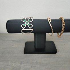 IMG20230721131507.jpg Fichier STL porte-bracelet・Modèle imprimable en 3D à télécharger