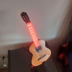 Luminária em formato de guitarra