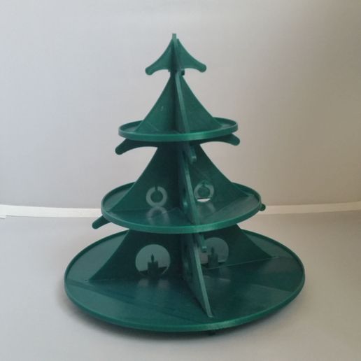 20211002_131121.jpg christmas cake stand Etagere Weihnachten tree