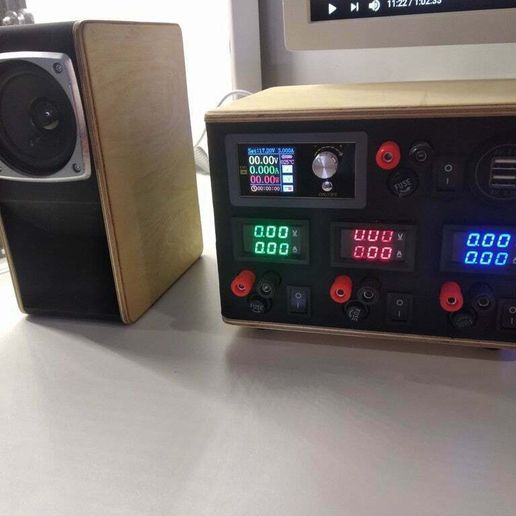 IMG_20210103_213523.jpg Bench top power supply (TFX, not ATX based)